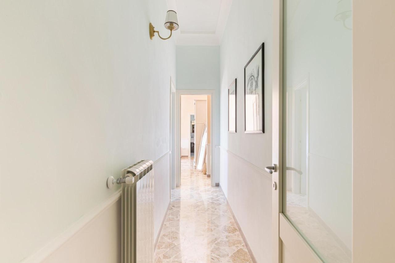 Dimora Le Tre Muse Guesthouse Лечче Екстер'єр фото