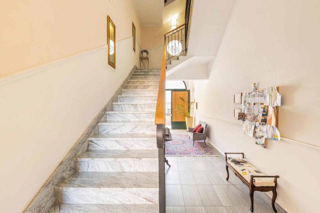 Dimora Le Tre Muse Guesthouse Лечче Екстер'єр фото