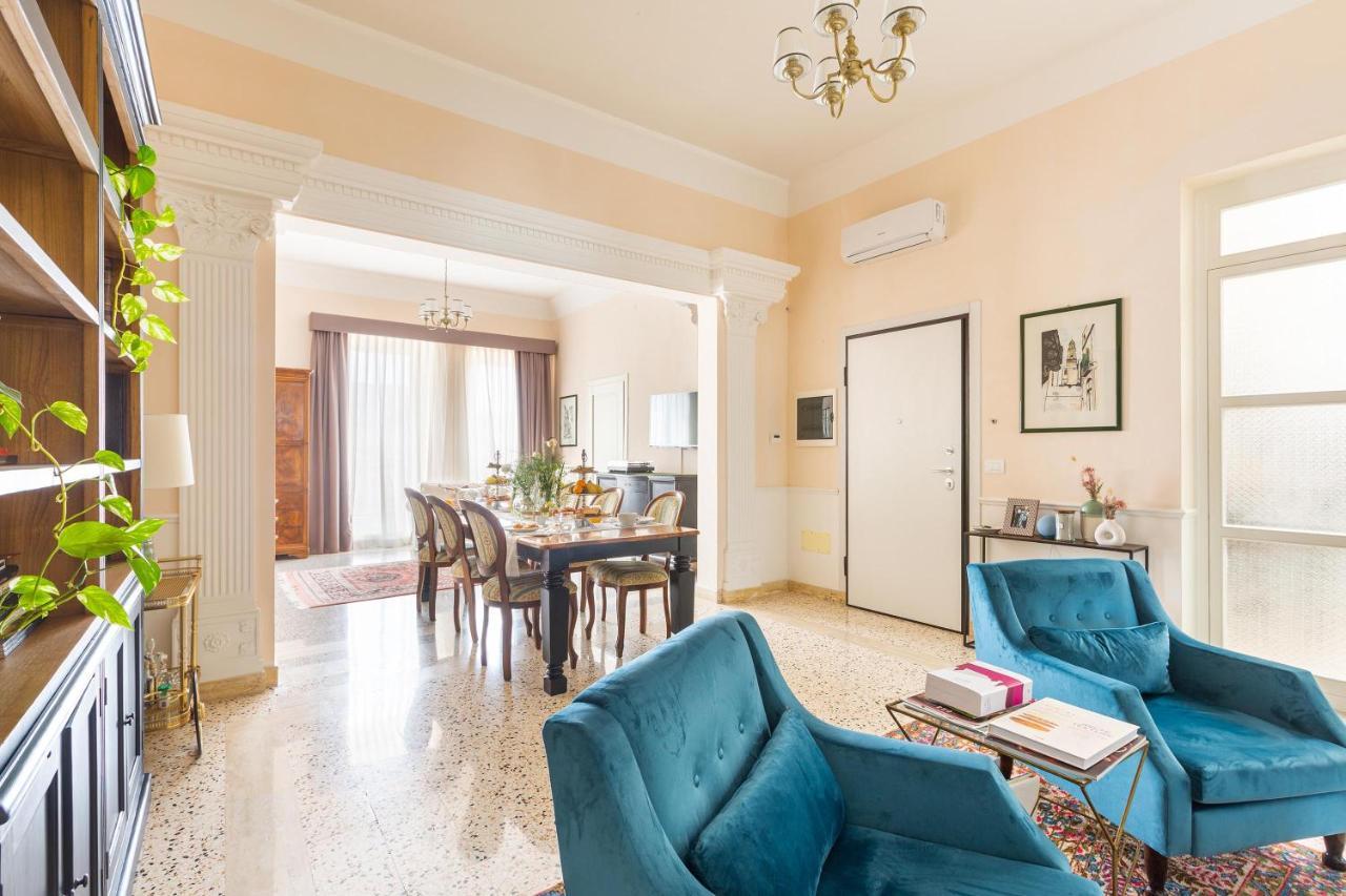 Dimora Le Tre Muse Guesthouse Лечче Екстер'єр фото