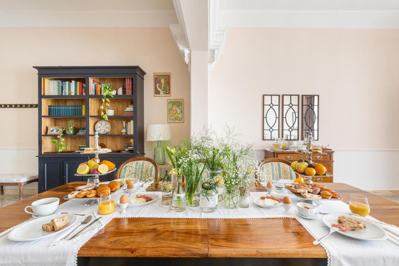 Dimora Le Tre Muse Guesthouse Лечче Екстер'єр фото